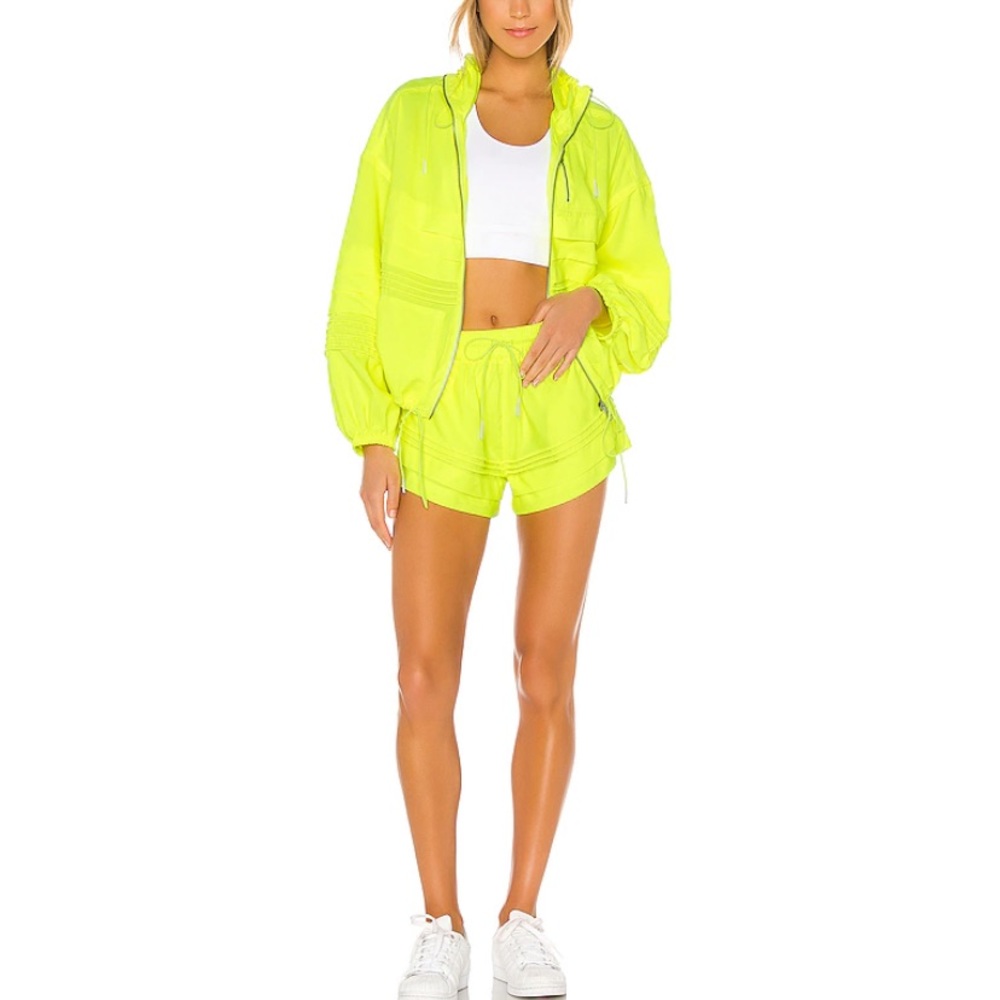 Free People check it out short highlighter